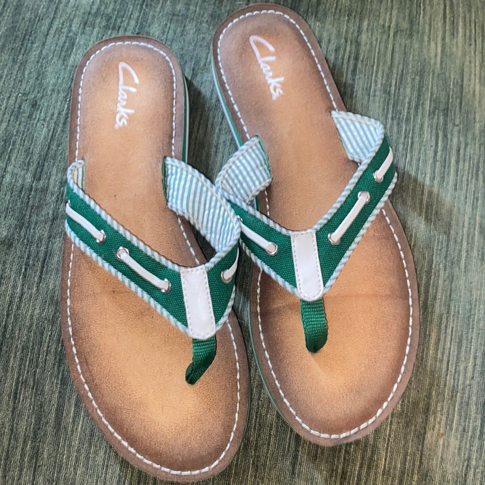 Clarks Flip Flops
